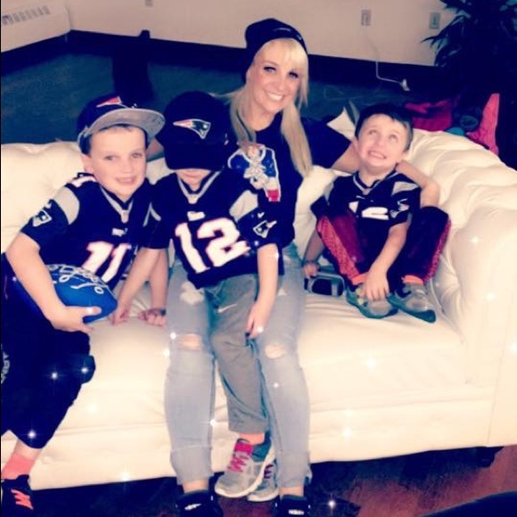 One year ago was the Boston winter Posh n sip awe - Picture 2 of 8